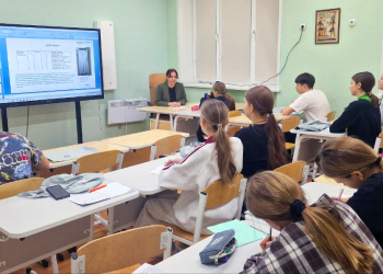 Фото 1 к новости В детском центре «Лазурный» завершилась профильная инженерная смена «Инженерный старт: измеряй и создавай»